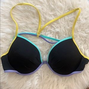 🖤 NWOT VS Strappy Back Bikini Top 🖤
